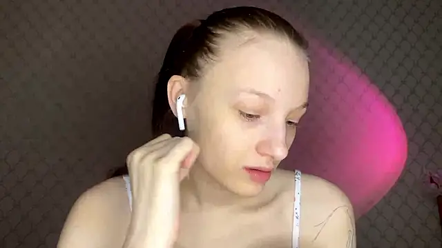 Snapshot of Cleonoth2o chatting on February 1, 6:50 pm Cleonoth2o online show from February 1, 6:50 pm