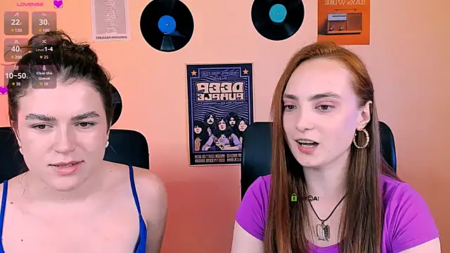 Snapshot of jenna_elayne chatting on June 24, 3:10 pm jenna elayne online show from June 24, 3:10 pm