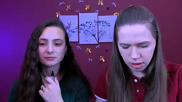 Snapshot of jenna_elayne chatting on January 14, 8:40 am jenna elayne online show from January 14, 8:40 am