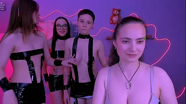 jenna elayne online show from April 2, 2:13 pm