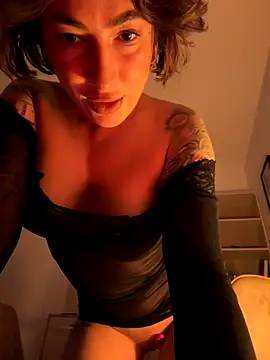 KhalesiX online show from December 4, 4:39 pm