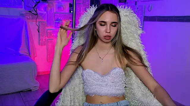 KimPorins online show from March 14, 4:57 pm