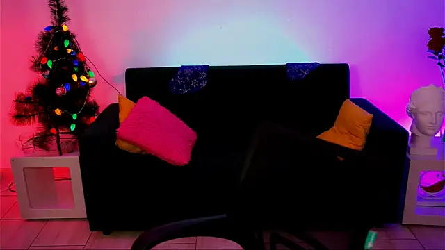 KimPorins online show from December 21, 8:27 am