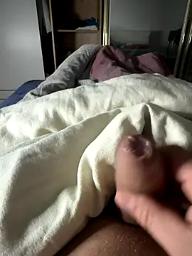 xxTommyxx30 online show from December 5, 7:40 am