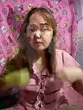 Snapshot of Samsam-006 chatting on May 21, 10:01 am Samsam-006 online show from May 21, 10:01 am
