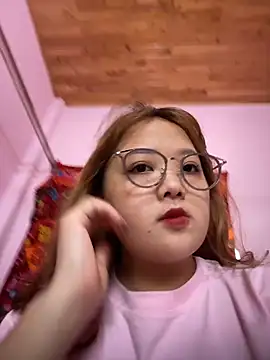 Snapshot of Samsam-006 chatting on February 25, 6:35 am Samsam-006 online show from February 25, 6:35 am