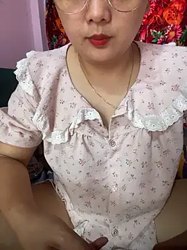 Snapshot of Samsam-006 chatting on May 8, 5:00 am Samsam-006 online show from May 8, 5:00 am