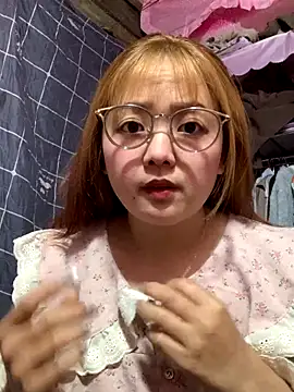 Snapshot of Samsam-006 chatting on December 18, 2:27 am Samsam-006 online show from December 18, 2:27 am