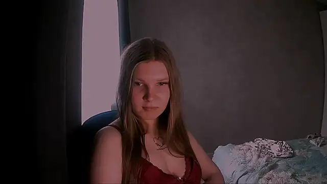 nelli lux  online show from December 5, 9:30 am