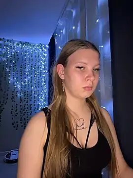 nelli lux  online show from January 12, 6:36 pm