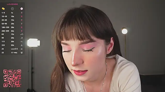 Lanenger online show from December 15, 7:41 pm