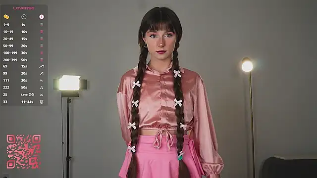 Lanenger online show from December 19, 8:55 pm