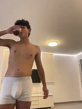 OnlyTyroone online show from April 7, 7:04 pm