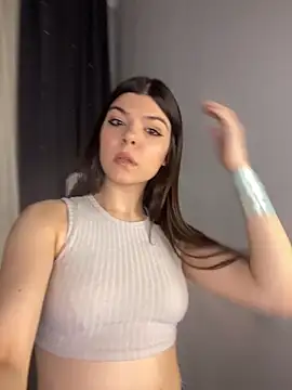 kira seduce online show from December 5, 2:26 pm