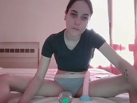 Snapshot of cristinalore chatting on July 8, 12:06 pm cristinalore online show from July 8, 12:06 pm