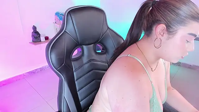 AngelMoonEyes online show from December 16, 3:55 am