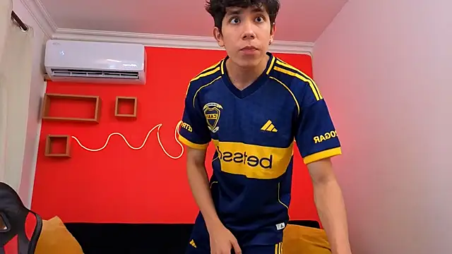 Neo Twink online show from May 12, 7:09 pm
