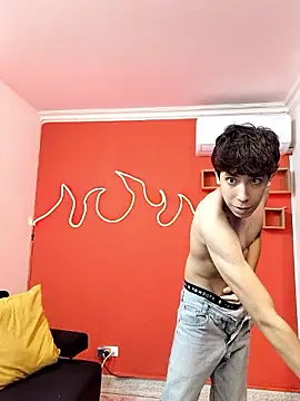 Neo Twink online show from January 6, 7:07 pm