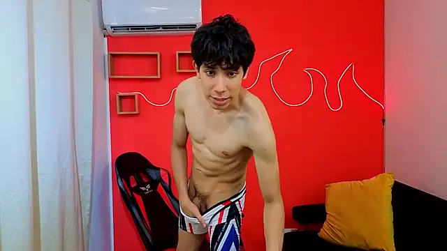 Neo Twink online show from May 19, 7:10 pm