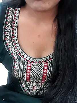 Riya rani8 online show from April 10, 3:08 pm