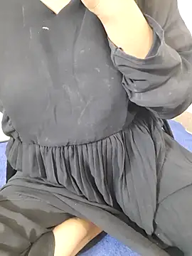 Riya rani8 online show from April 21, 5:08 pm