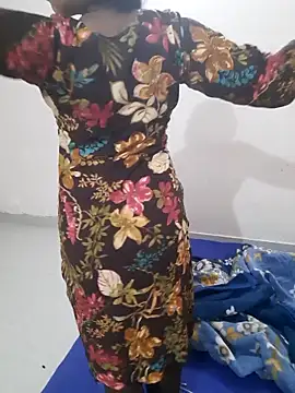 Riya rani8 online show from February 11, 1:22 pm