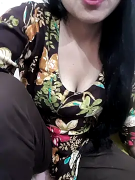 Riya rani8 online show from February 20, 1:35 pm