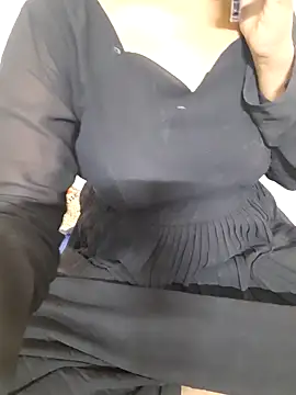 Riya rani8 online show from April 22, 4:03 pm