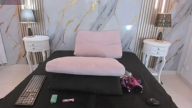 AprillRoss online show from May 10, 1:57 pm