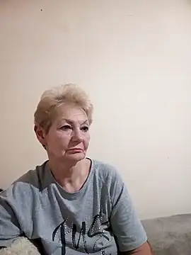 Snapshot of Calypso-Loove chatting on February 2, 3:00 pm Calypso-Loove online show from February 2, 3:00 pm