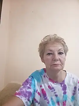 Snapshot of Calypso-Loove chatting on February 6, 10:33 am Calypso-Loove online show from February 6, 10:33 am