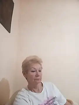 Snapshot of Calypso-Loove chatting on February 3, 11:37 am Calypso-Loove online show from February 3, 11:37 am