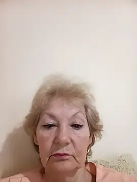 Snapshot of Calypso-Loove chatting on December 17, 11:37 am Calypso-Loove online show from December 17, 11:37 am