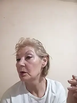 Snapshot of Calypso-Loove chatting on January 6, 9:24 am Calypso-Loove online show from January 6, 9:24 am