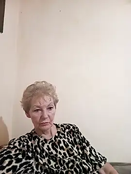 Snapshot of Calypso-Loove chatting on February 9, 11:08 am Calypso-Loove online show from February 9, 11:08 am