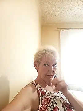 Snapshot of Calypso-Loove chatting on July 11, 9:20 am Calypso-Loove online show from July 11, 9:20 am