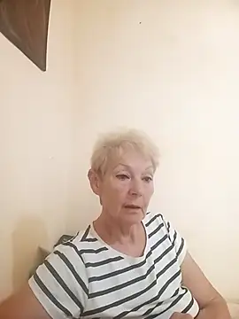 Snapshot of Calypso-Loove chatting on June 29, 8:21 am Calypso-Loove online show from June 29, 8:21 am