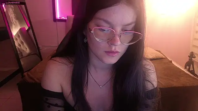 Sara valderrama  online show from February 5, 7:21 pm