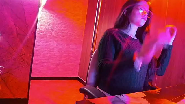 Sara valderrama  online show from January 10, 2:07 am