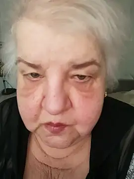 HapinessLovee online show from February 22, 9:22 am