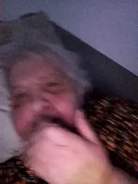 HapinessLovee online show from April 4, 6:14 pm