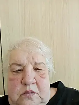 HapinessLovee online show from March 12, 12:20 pm