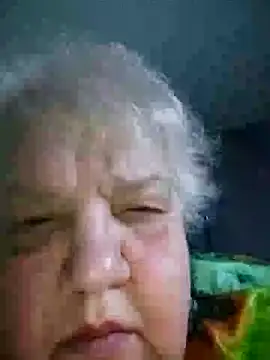 HapinessLovee online show from January 18, 6:00 pm