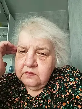 HapinessLovee online show from April 14, 6:40 am