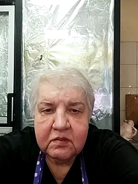 Snapshot of HapinessLovee chatting on December 18, 9:03 am HapinessLovee online show from December 18, 9:03 am