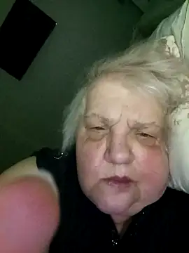 HapinessLovee online show from April 2, 3:13 am