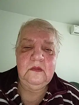 HapinessLovee online show from December 20, 7:55 am