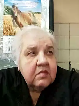 HapinessLovee online show from January 10, 12:44 pm