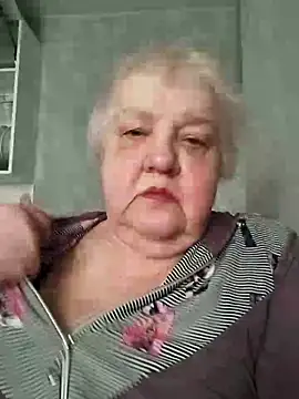 HapinessLovee online show from February 11, 9:20 am