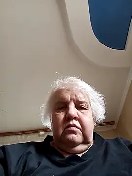 HapinessLovee online show from April 8, 12:39 pm